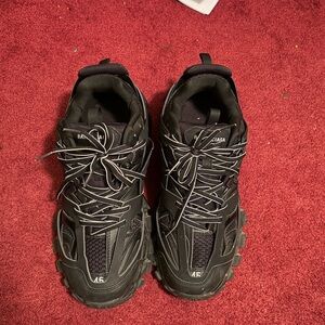 Balenciaga Men's Black and Gray Sneakers